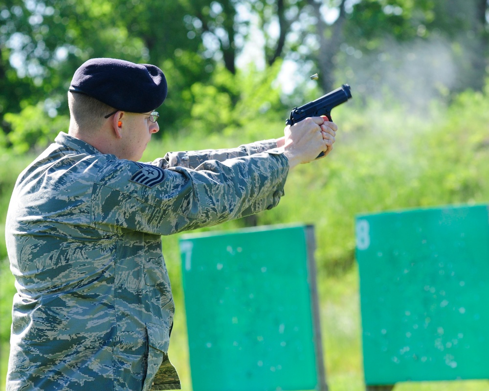 Security Forces M9 pistol qualification