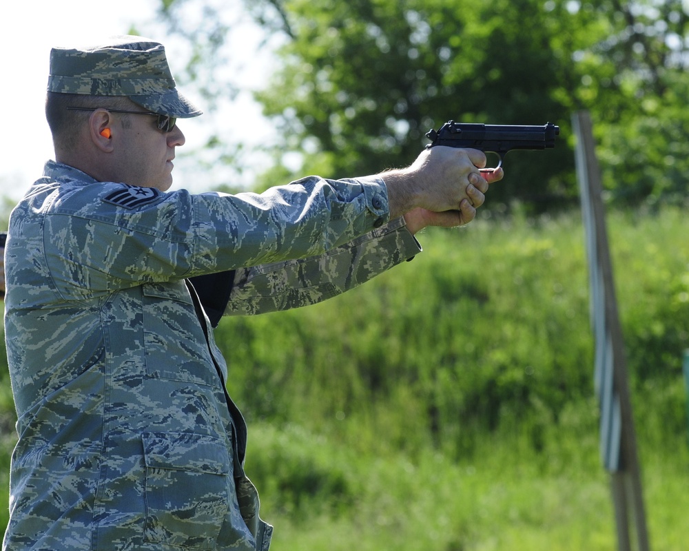 Security Forces M9 pistol qualification