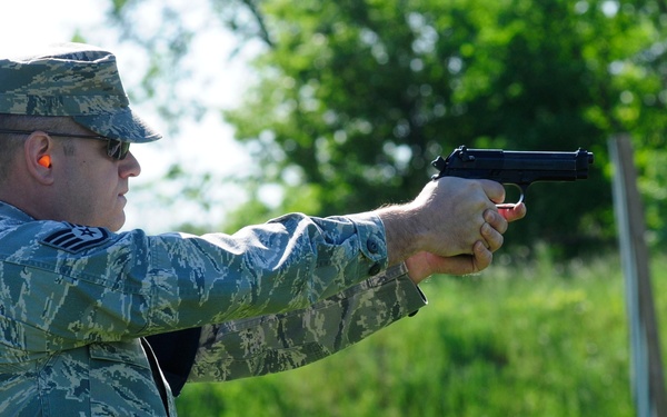 Security Forces M9 pistol qualification