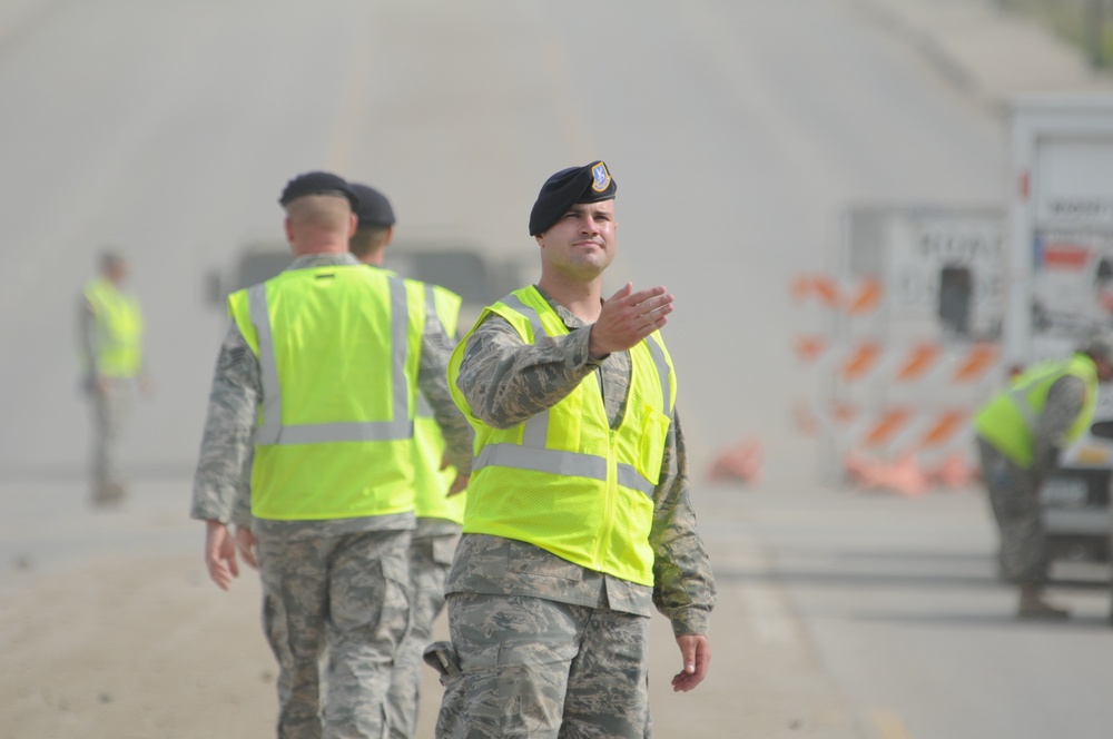 Military helping to keep critical flood route open in Minot