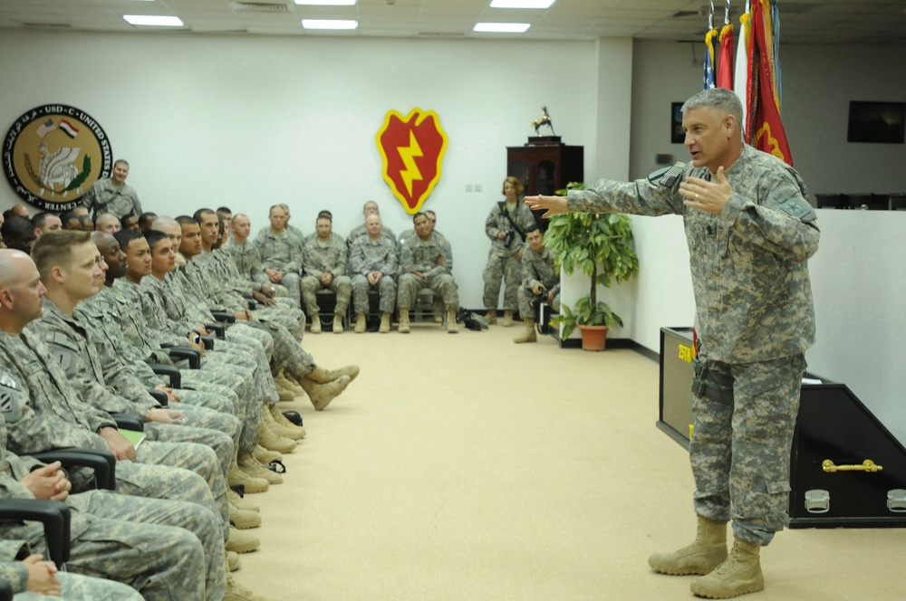 Sergeant major of the Army visits USD-C