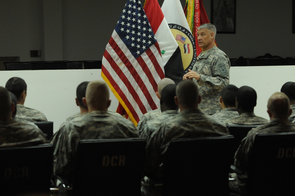 Sergeant major of the Army visits USD-C