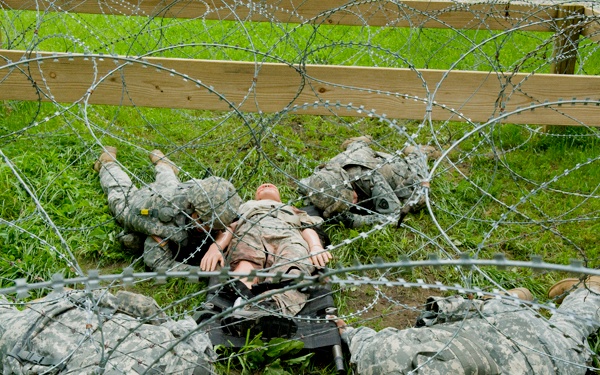 149th Maneuver enhancement brigade soldiers prepare for deployment with combat life saving skills