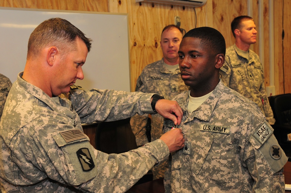 Anderson receives Mississippi Magnolia Medal at Kandahar Airfield