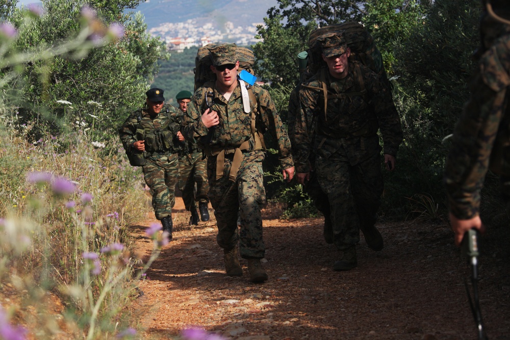 22nd MEU Marines train with Greek Military