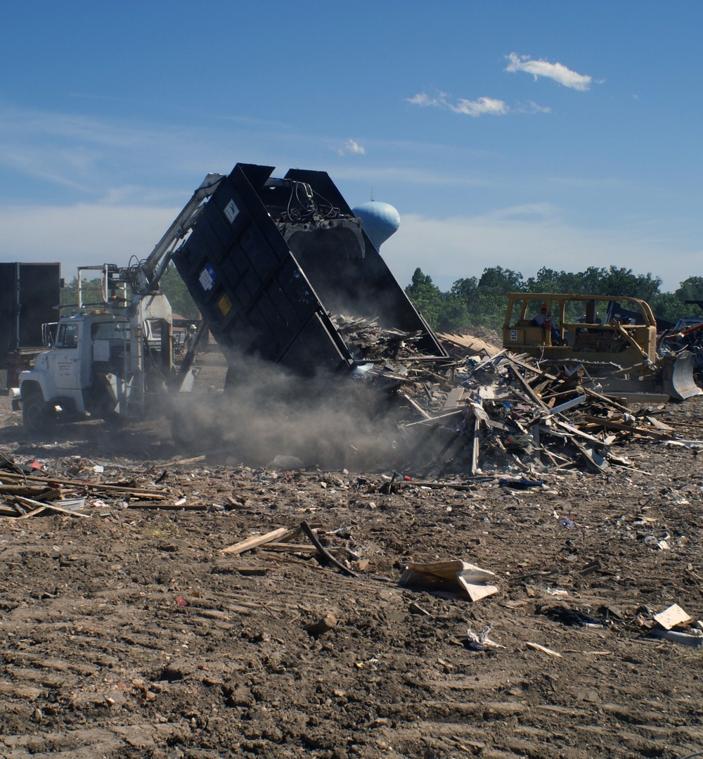 Joplin tornado debris removal