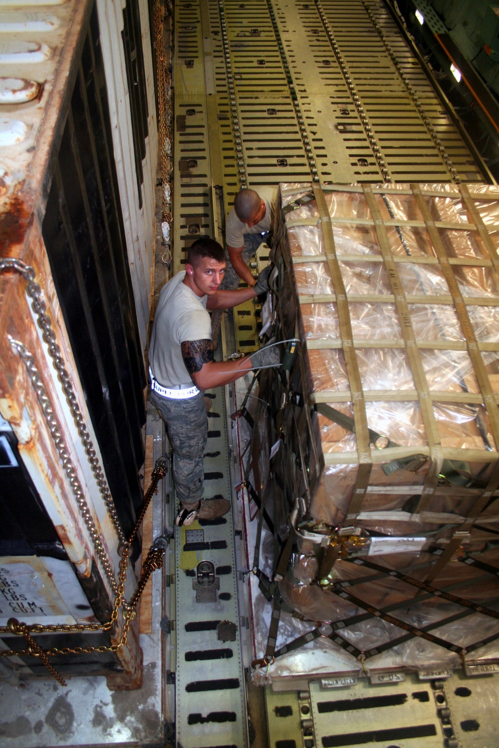 Dover aerial porters keep cargo flowing