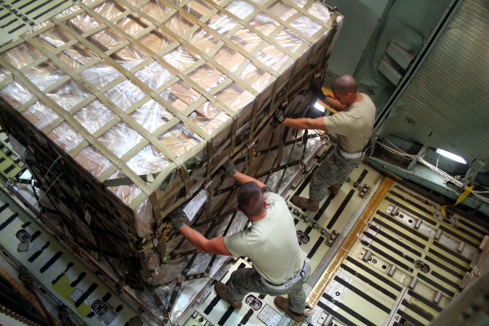 Dover aerial porters keep cargo flowing