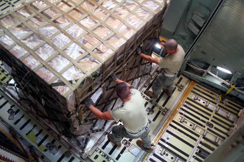 Dover aerial porters keep cargo flowing