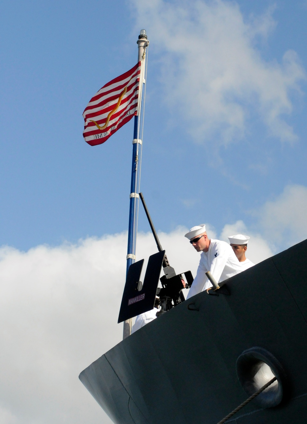 USS Port Royal leaves Hawaii