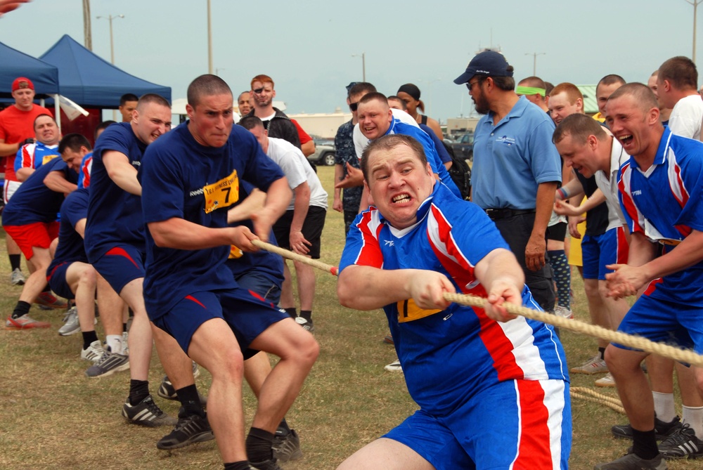 Russian sailors participate in tug-of-war competition