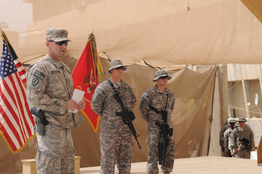 ‘First Lightning’ Battalion soldiers receive valor awards for heroism