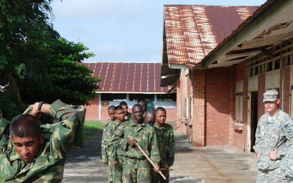 National Guard Military Police train Suriname soldiers