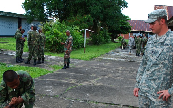 National Guard Military Police train Suriname soldiers