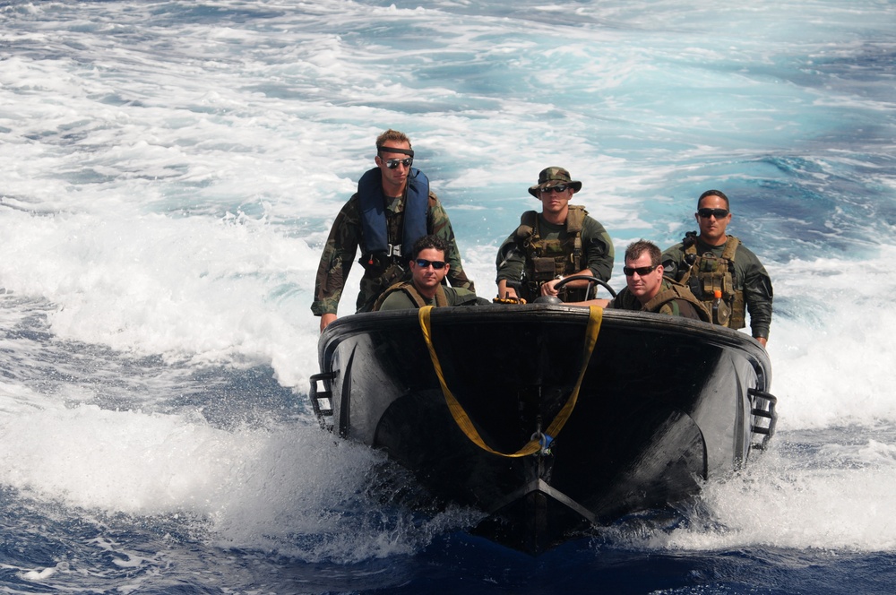 Dutch Marines train Riverines