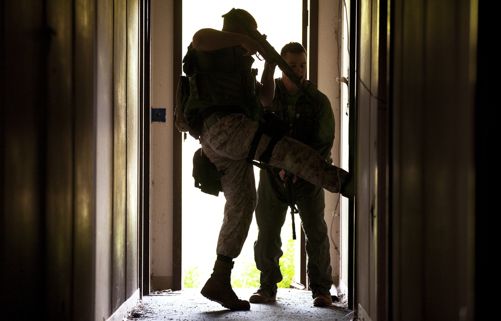 Clearing out the cobwebs: Special Reaction Team Marines kick in doors, sharpen skills