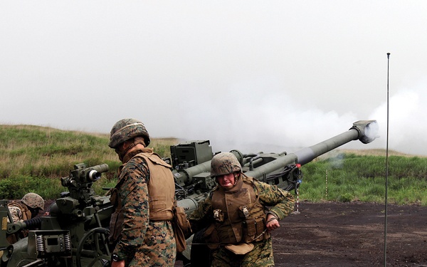 Marines hone artillery skills