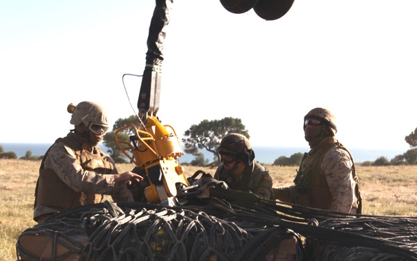 LFSP Marines, Spanish conduct external lifts