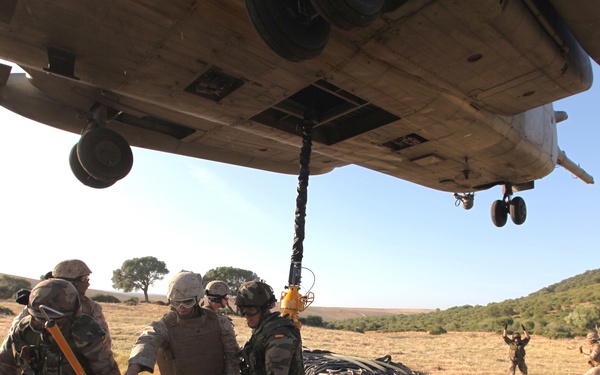 LFSP Marines, Spanish conduct external lifts
