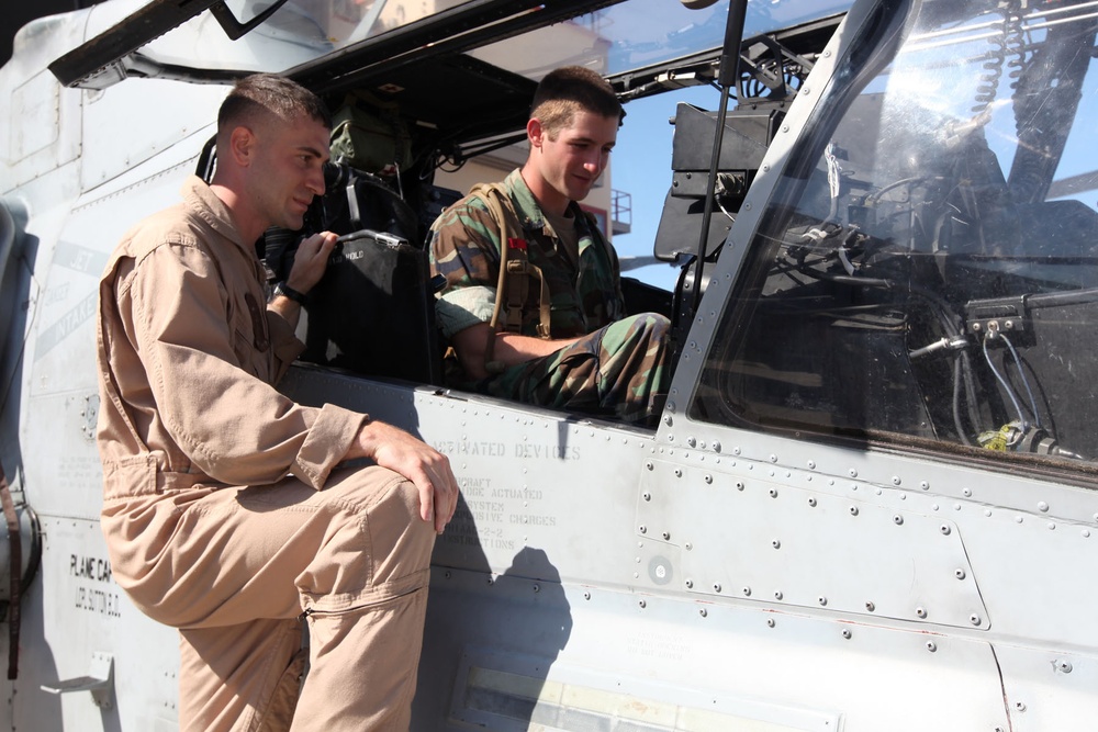 US Naval Academy midshipmen visit HMLAT-303 during PROTRAMID