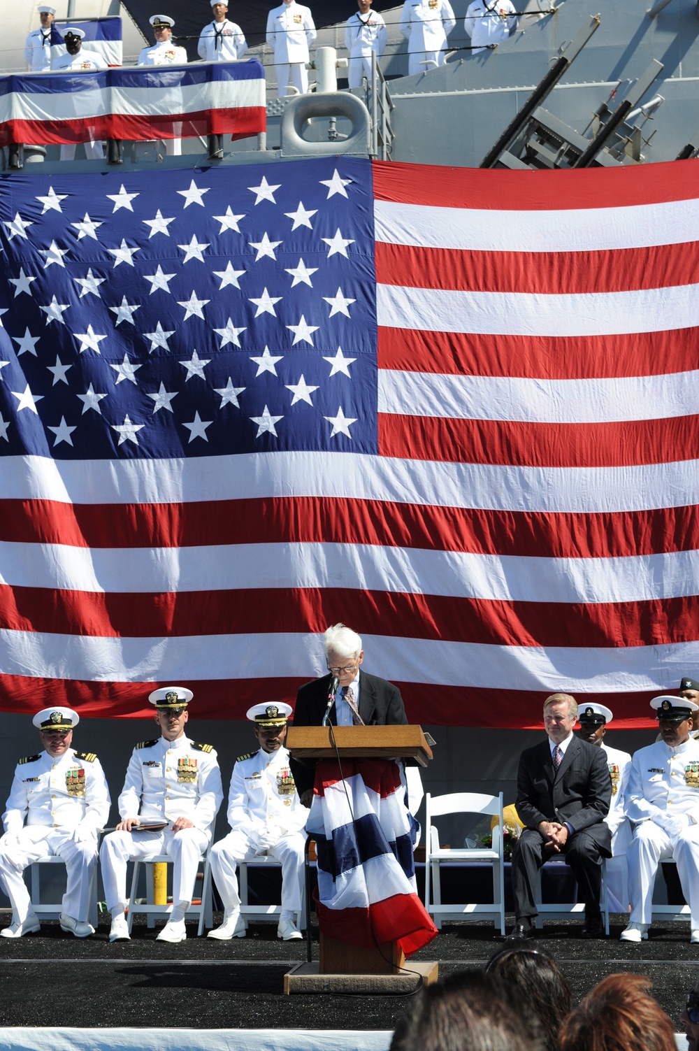 USS Dubuque decommissioning