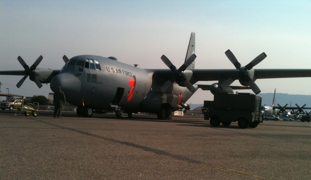 NCANG airmen assist in wildfire fight
