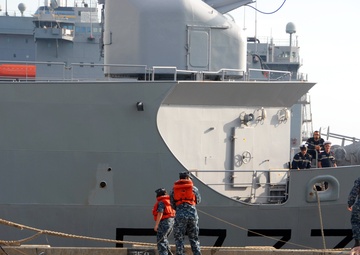 USS Ross arrives at NS Norfolk