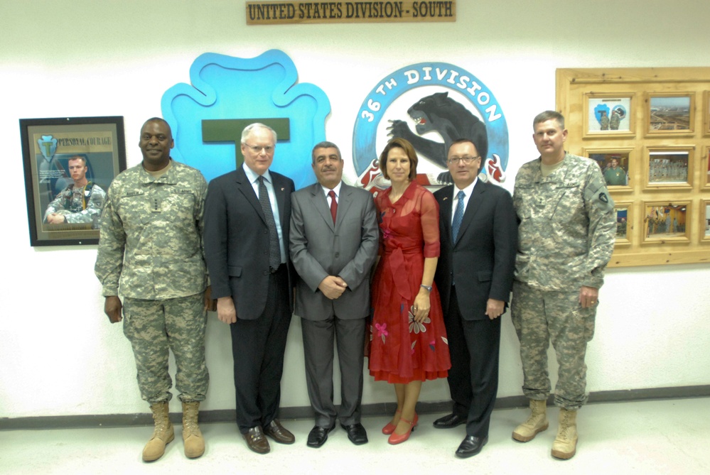 Gen. Austin meets with USD-S leadership