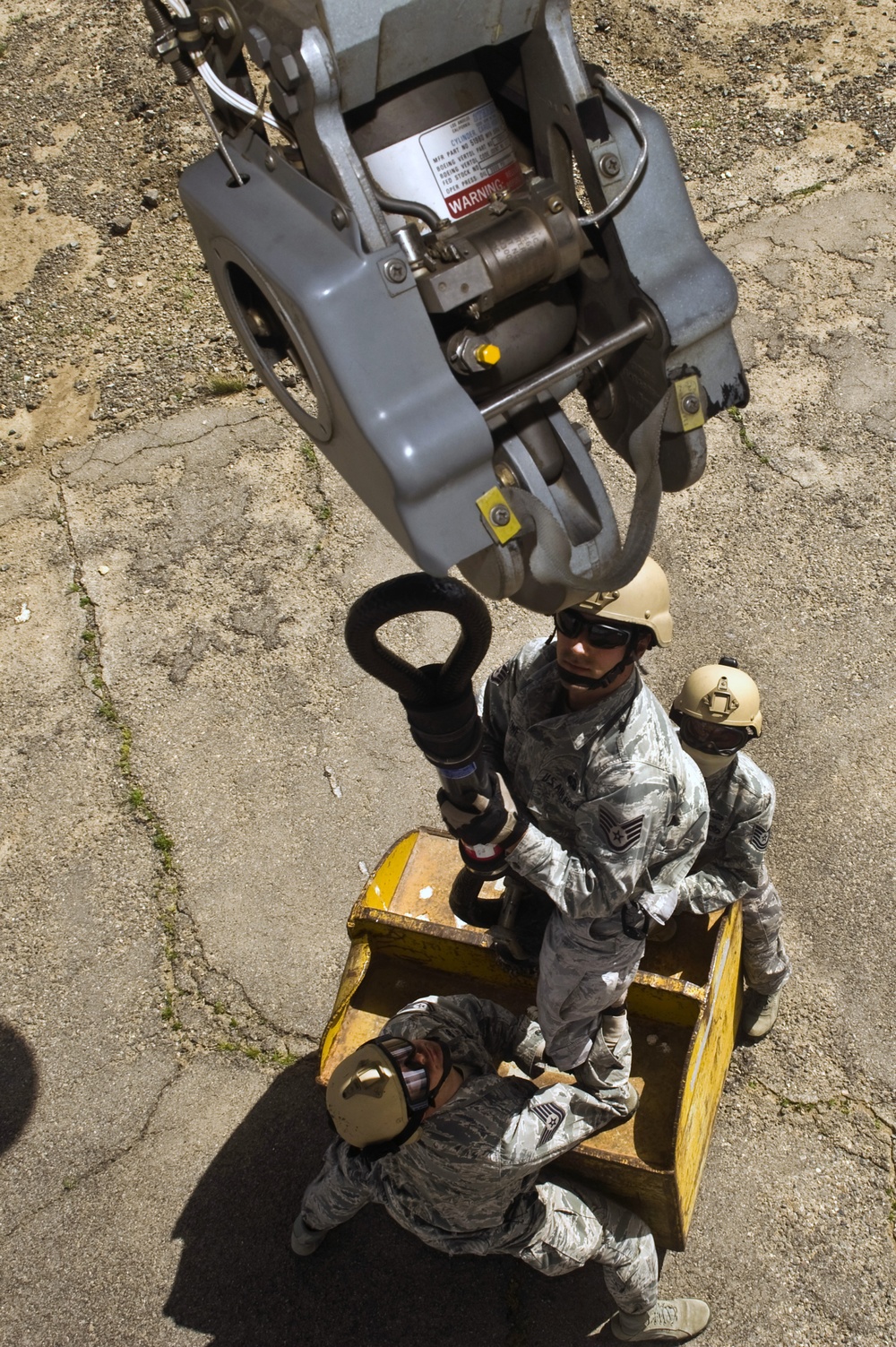 RED HORSE airmen conduct air drop and sling load training with Nevada Army National Guard