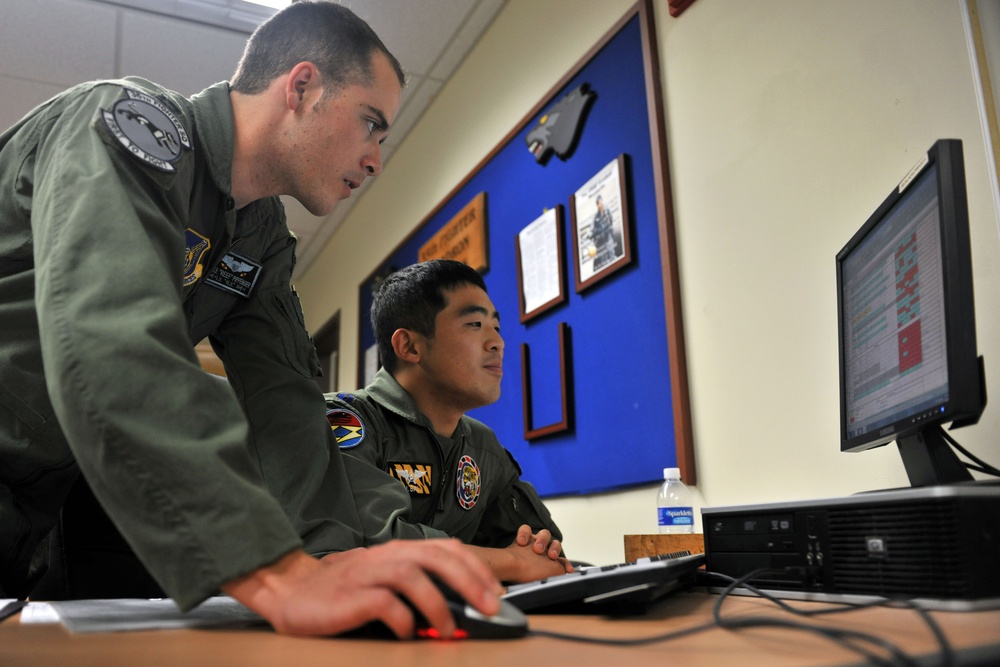 Exchange pilot helps strengthen US, Korean ties