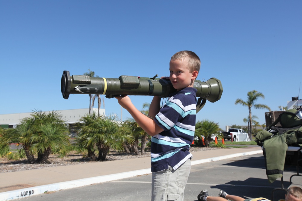 HHS parents welcome mini-Marines to Miramar