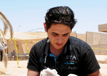 Iraqi policemen hone crime scene exploitation skills