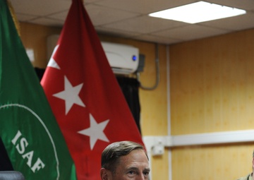 Petraeus speaks about troop withdraw, battling al-Qaida