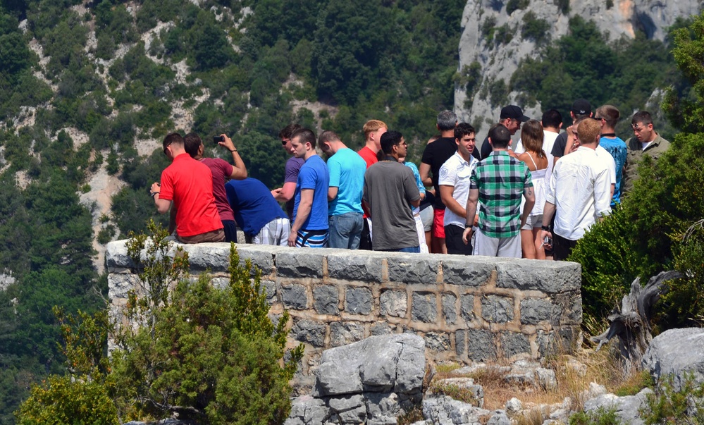 Whidbey Island, 22nd MEU enjoy port visit in Cannes