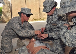 'Rough Rider' medics train troops at US base in Iraq