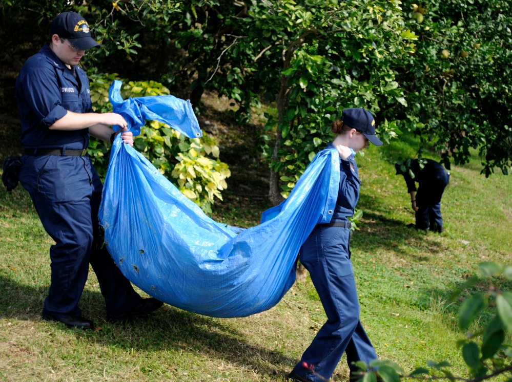 USS Blue Ridge sailors conduct community service in New Caledonia