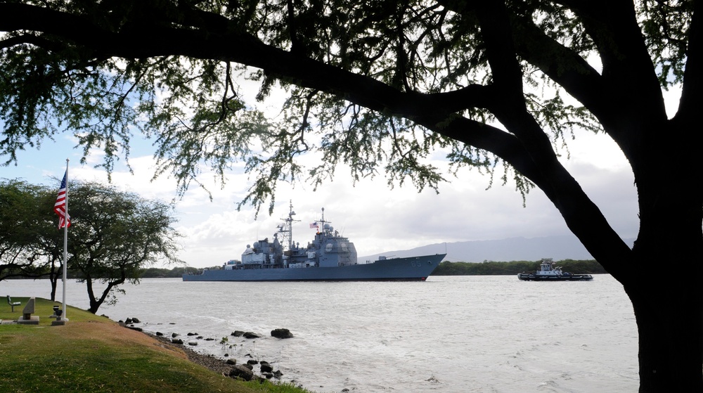 USS Chosin departs Pearl Harbor after maintenance