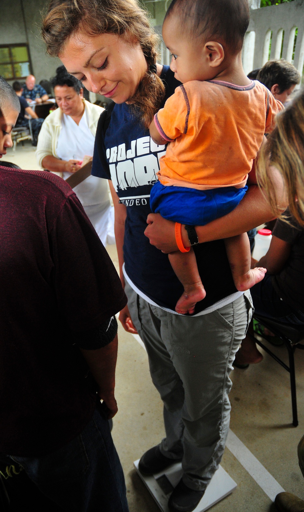 Community service in Pohnpei during Pacific Partnership 2011