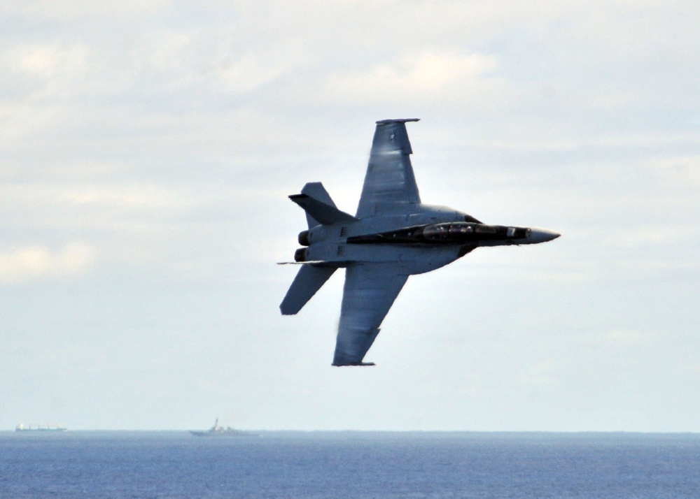 F/A-18F Super Hornet flyby