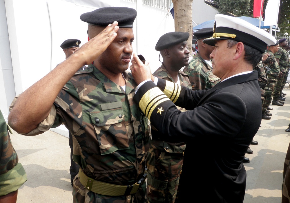 6th Fleet visits Luanda during the 35th Angolan navy celebration