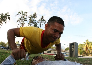 Marines provide guidance and mentorship to Republic of Honduras Marines