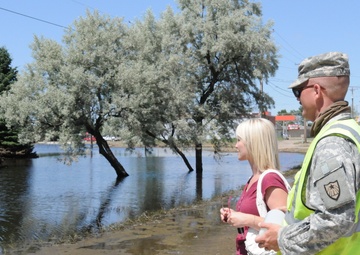 Minnesota Guard assists North Dakota flood response