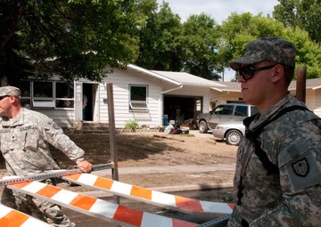 Minnesota Guard assists North Dakota flood response