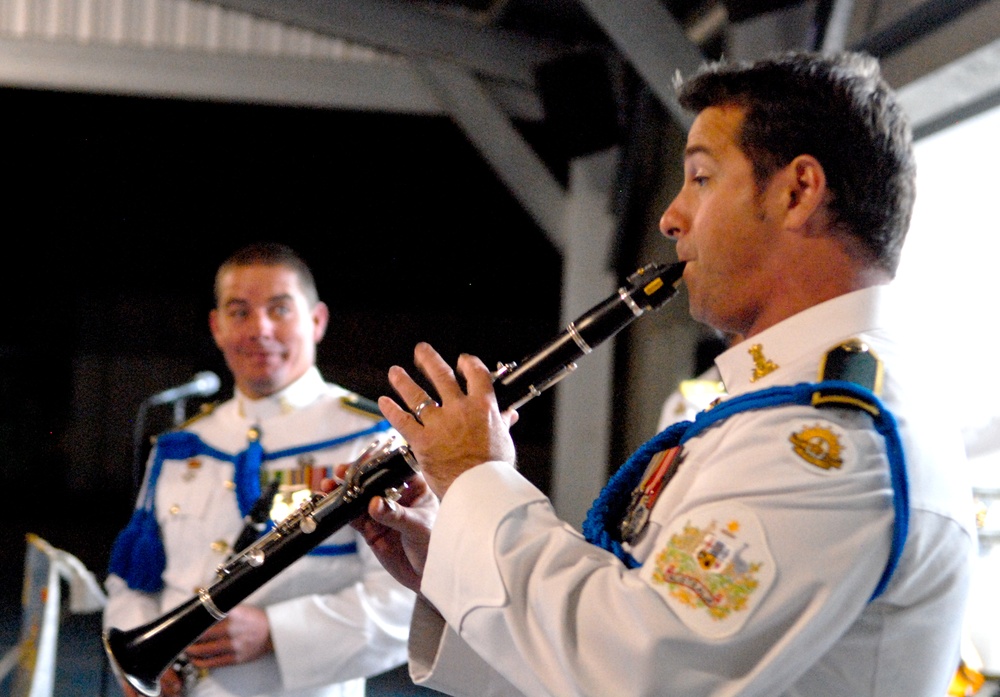 US, Australia play together