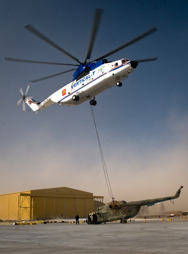 Afghan helicopter sling load