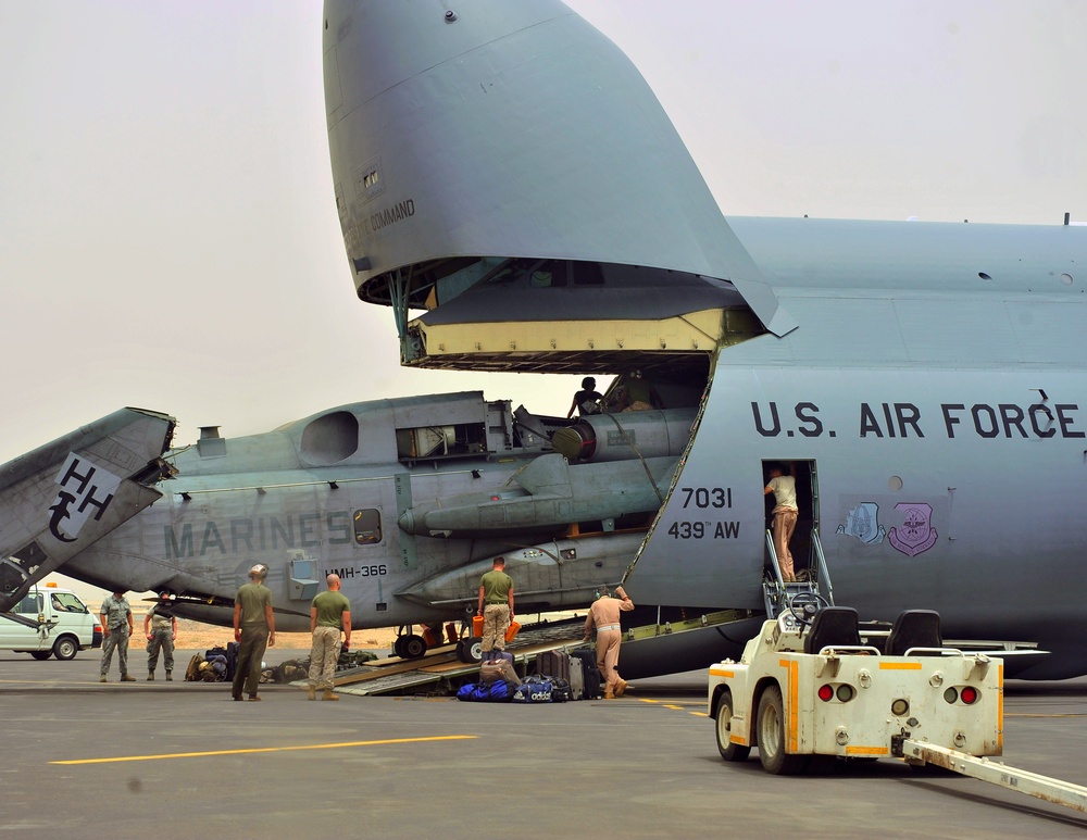 Air Force C-5 delivers Marine Helo's in Djibout