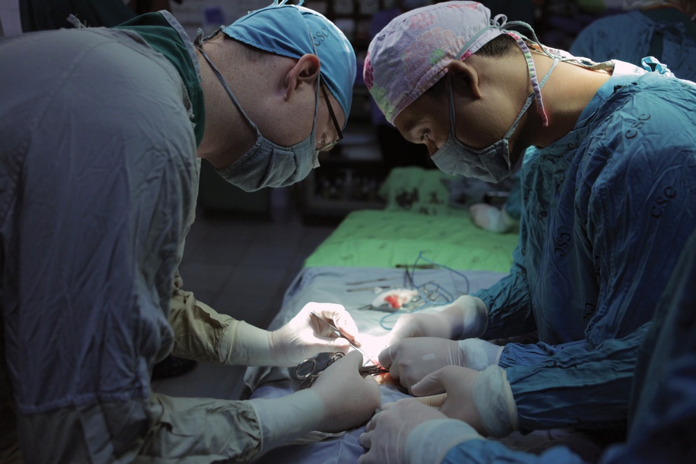Surgeons’ scalpels improve lives in Cambodia