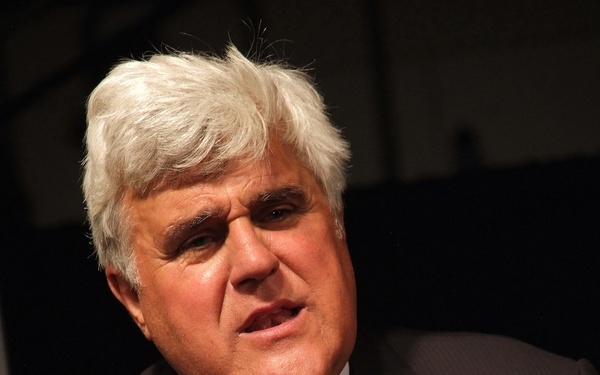 Leno brings comedy act to Carson