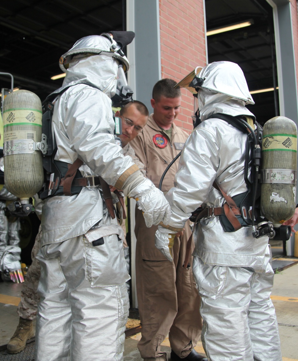 Cherry Point, 2nd MAW ARFF Marines prepare for emergency landing