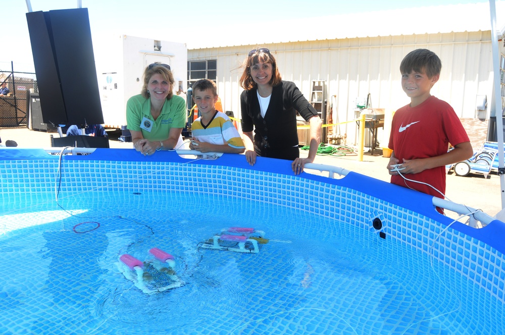 SPAWAR senior scientist supports ONR's SeaPerch ROV Program